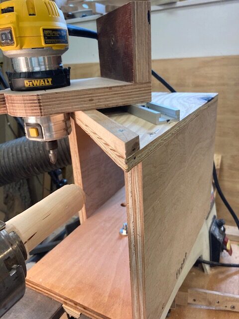 Router Jig for Lathe (3)