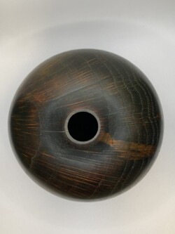 Hollow form by Gonzalo Delacruz