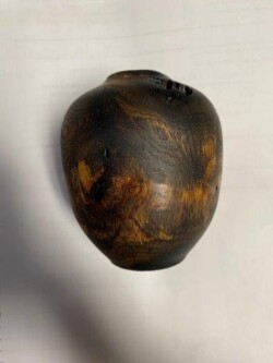 Hollow form by Gonzalo Delacruz